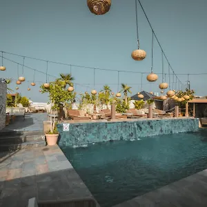 555 Clubbing Adults Only Hotel
